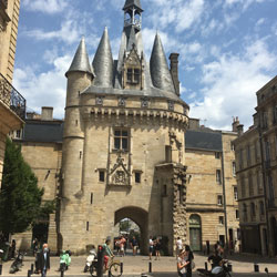 Chambres d'Hôtes à Bordeaux - La porte Cailhau